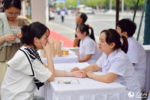 江西樟樹中醫(yī)養(yǎng)生街區(qū) 健康美食潮玩齊打卡，診斷技術(shù)研發(fā)引領(lǐng)新風尚